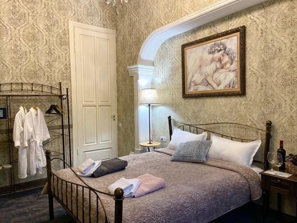Boutique Hotel Alegria Тбилиси Екстериор снимка